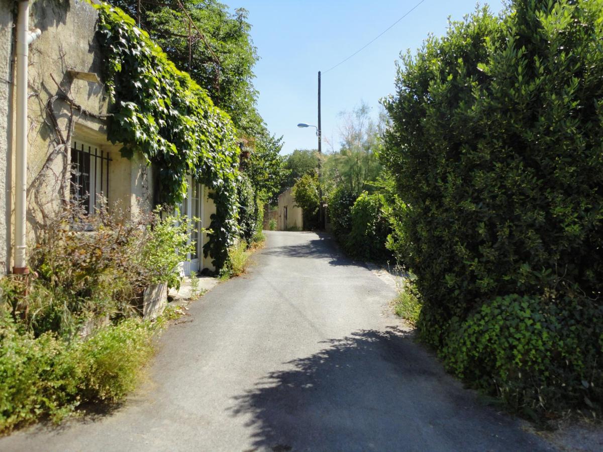 Joli Dans Village Calme En Provence *